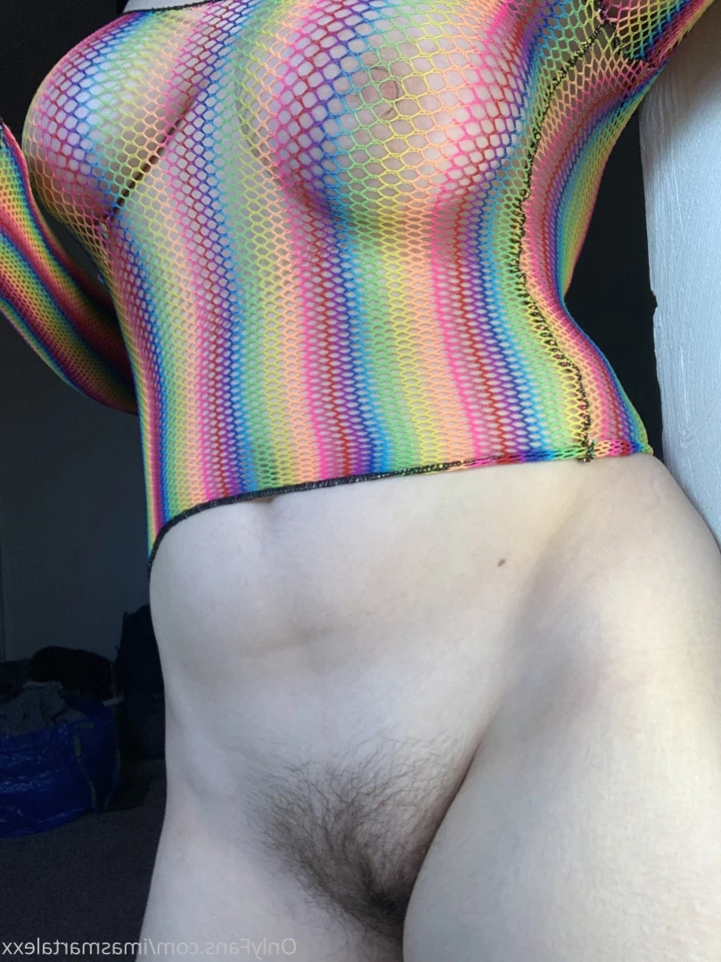 El [ imasmartalexx ] Onlyfans leaked photo 11312125 on Hotleaks.tv