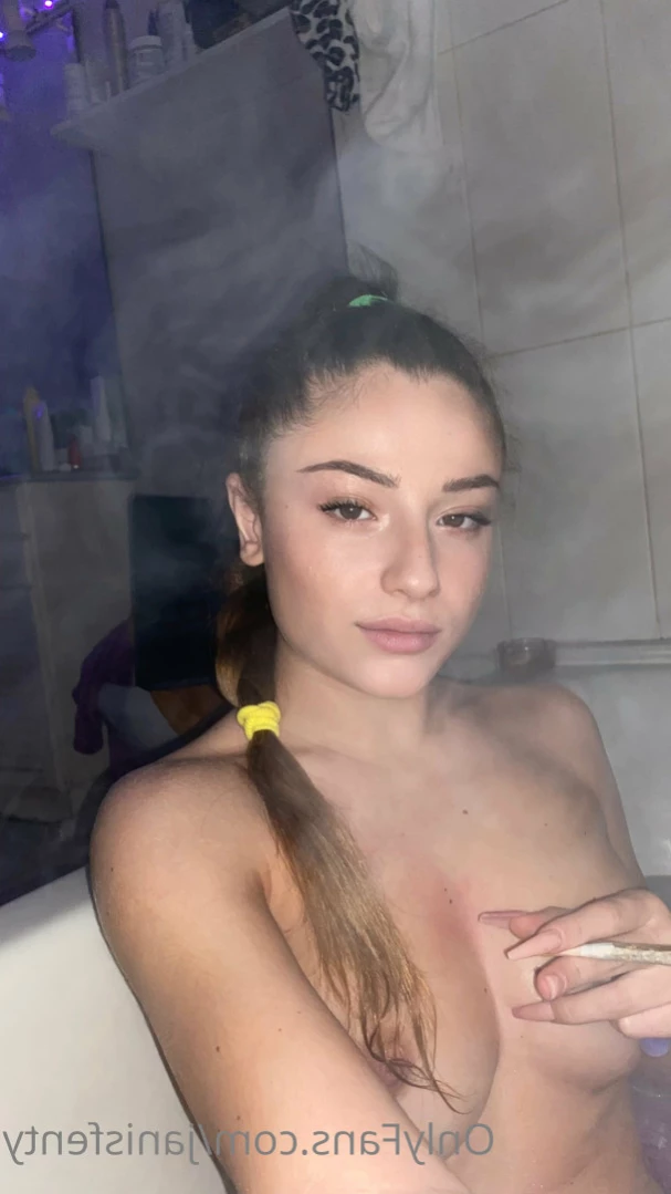🍭JANISS🍭19 YEARS [ janiss_oficial ] Onlyfans leaked photo 11207376 on Hotleaks.tv