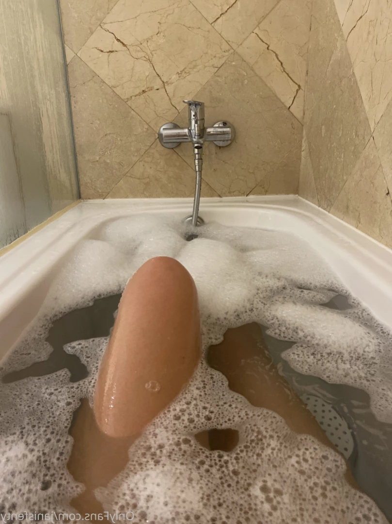 🍭JANISS🍭19 YEARS [ janiss_oficial ] Onlyfans leaked photo 13888369 on Hotleaks.tv