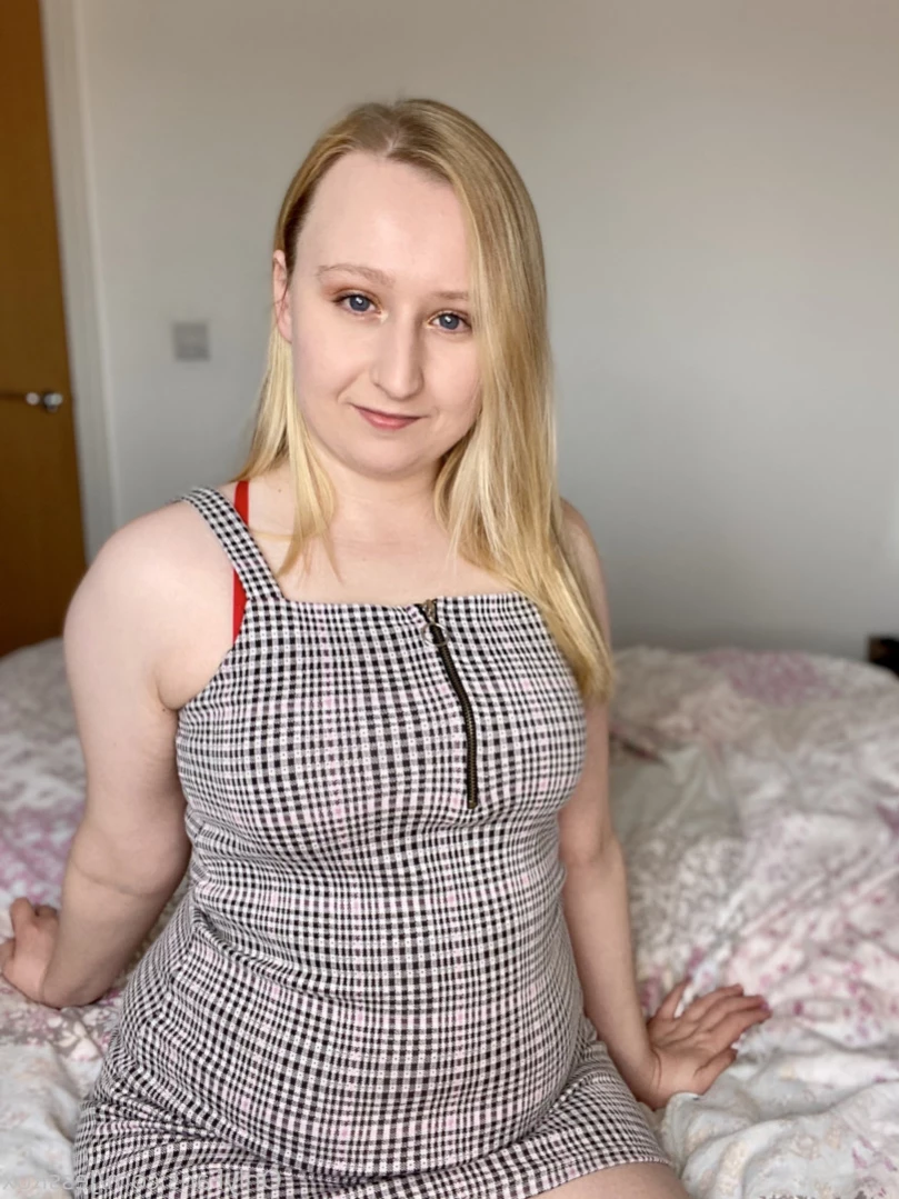 Jess🇬🇧 [ jessrox ] Onlyfans leaked photo 13493060 on Hotleaks.tv
