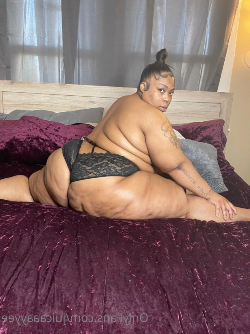 CHECK YOUR DM 😋 [ juicaaayyee ] Onlyfans leaked photo 13050895 on Hotleaks.tv