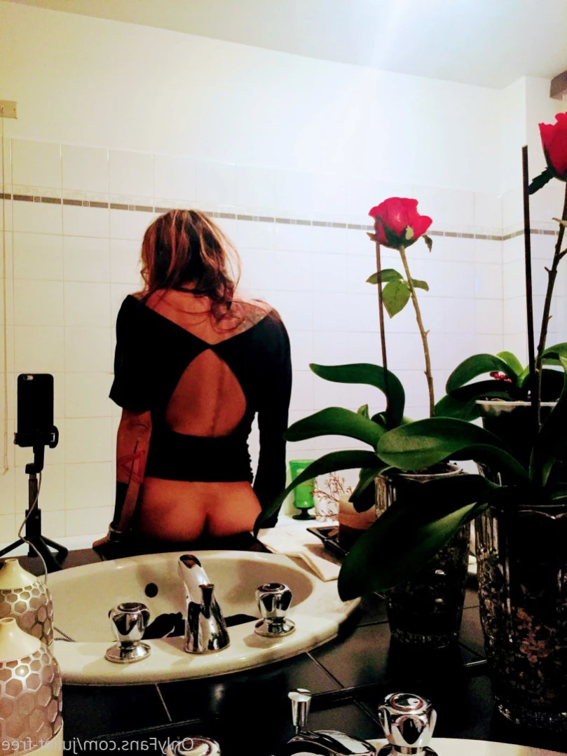 🔥 Juliet Weed Mom 🍀 FREE ACCOUNT 🆓 [ juliet420 ] Onlyfans leaked photo 11197843 on Hotleaks.tv