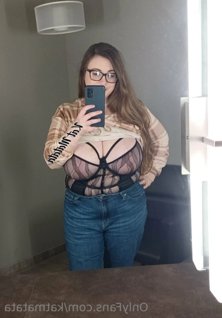 Kat [ katmatata ] Onlyfans leaked photo 14780949 on Hotleaks.tv