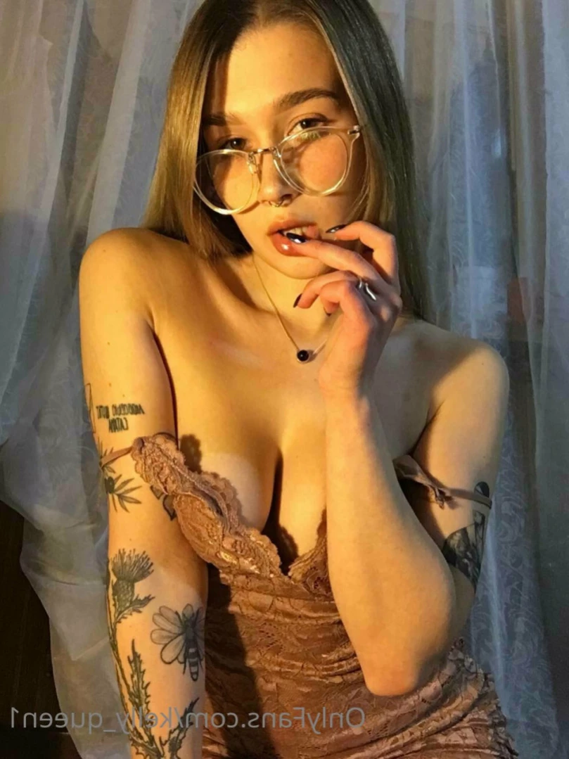 Kelly [ kelly_queen1 ] Onlyfans leaked photo 11194732 on Hotleaks.tv