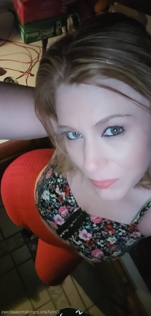 Kim Swallows [ kimswallows ] Onlyfans leaked photo 13514144 on Hotleaks.tv