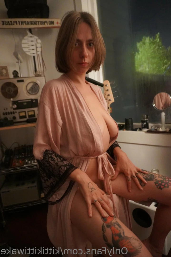 kittiwake [ kittiwake.kittiwake ] Onlyfans leaked photo 14507867 on Hotleaks.tv