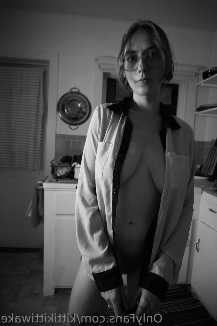 kittiwake [ kittiwake.kittiwake ] Onlyfans leaked photo 16100147 on Hotleaks.tv