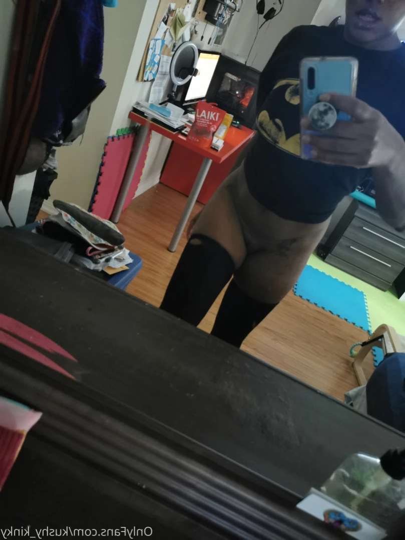 DELETING THIS. FOLLOW SMOKENCREAMY. [ kushy_kinky ] Onlyfans leaked photo 11188298 on Hotleaks.tv