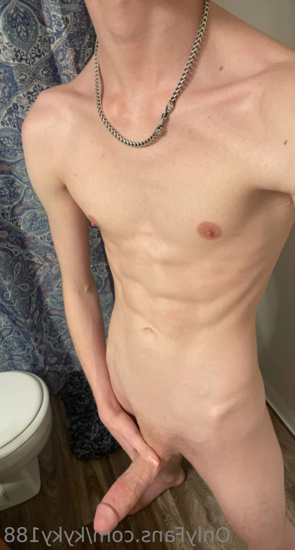 Ky [ kyky188 ] Onlyfans leaked photo 10856873 on Hotleaks.tv