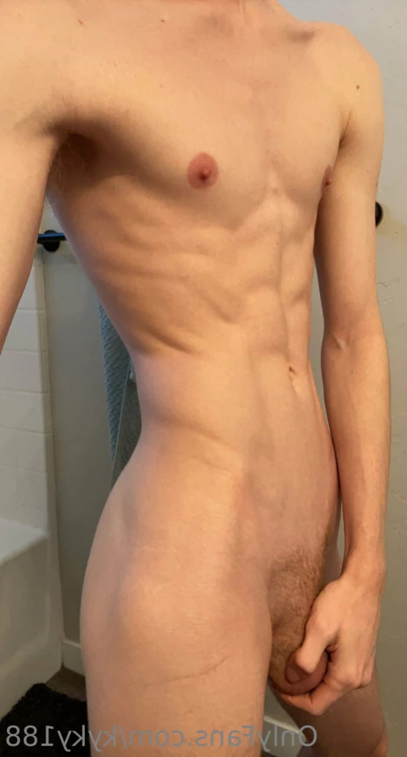 Ky [ kyky188 ] Onlyfans leaked photo 11632828 on Hotleaks.tv