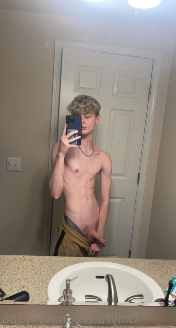 Ky [ kyky188 ] Onlyfans leaked photo 13422136 on Hotleaks.tv