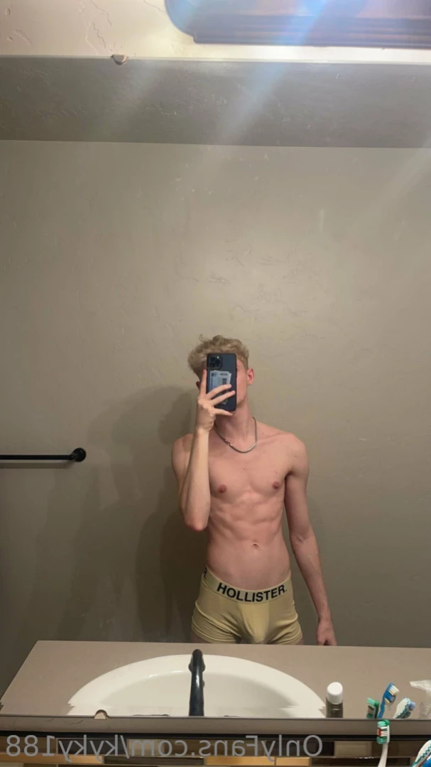 Ky [ kyky188 ] Onlyfans leaked photo 13712857 on Hotleaks.tv