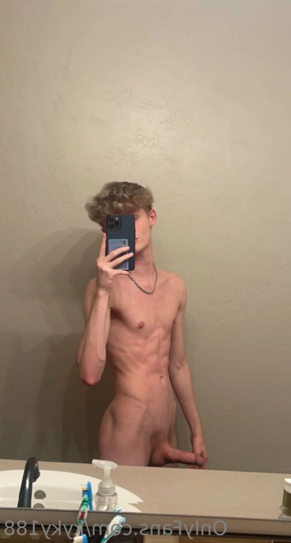 Ky [ kyky188 ] Onlyfans leaked photo 15200493 on Hotleaks.tv