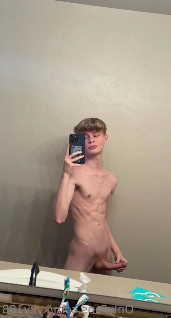 Ky [ kyky188 ] Onlyfans leaked photo 15827398 on Hotleaks.tv