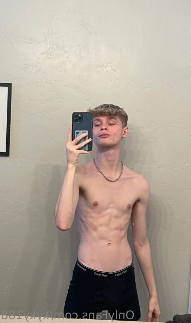 Ky [ kyky188 ] Onlyfans leaked photo 15982341 on Hotleaks.tv