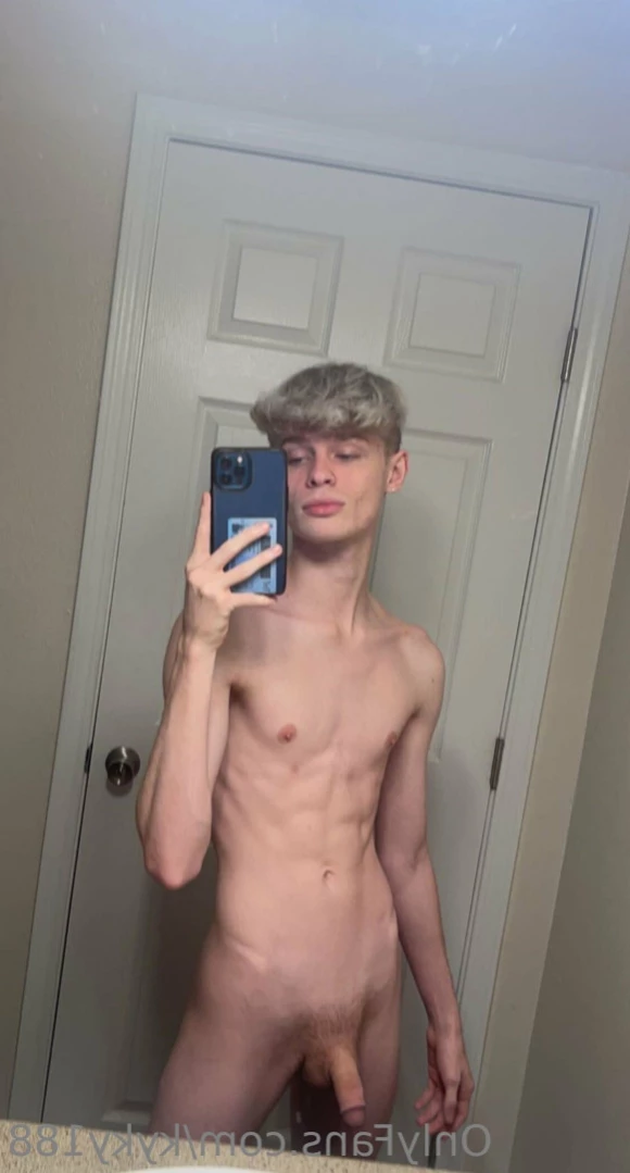 Ky [ kyky188 ] Onlyfans leaked photo 16286105 on Hotleaks.tv