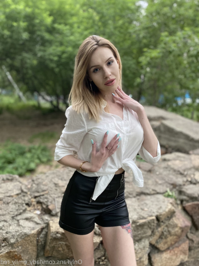 Emily Red [ lady_emily_red ] Onlyfans leaked photo 14359292 on Hotleaks.tv