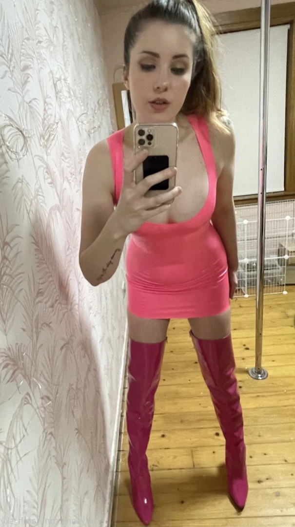 Goddess Larah [ larah_sky ] Onlyfans leaked photo 11254709 on Hotleaks.tv
