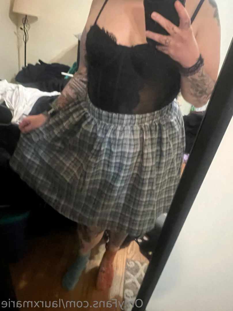 Laur [ laurxmarie ] Onlyfans leaked photo 11263096 on Hotleaks.tv