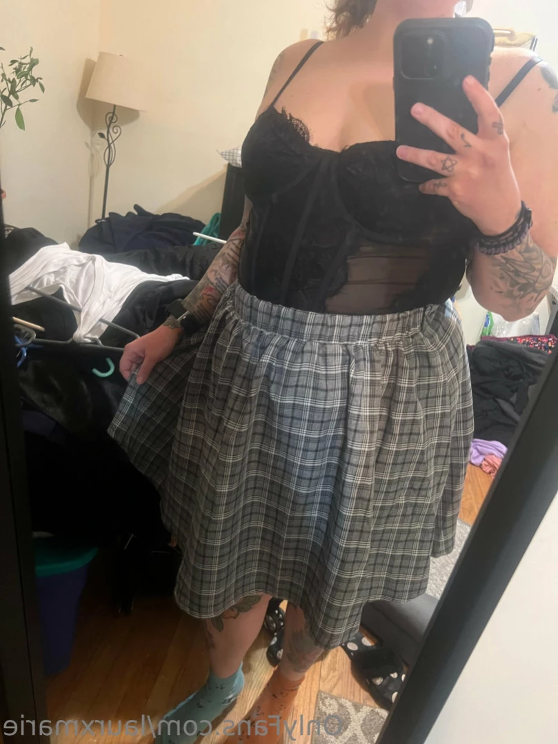 Laur [ laurxmarie ] Onlyfans leaked photo 15640147 on Hotleaks.tv