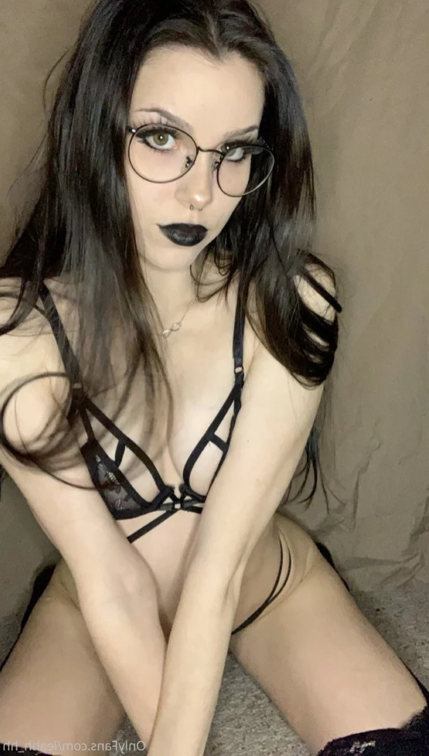 leah [ leahh_hh ] Onlyfans leaked photo 11727823 on Hotleaks.tv