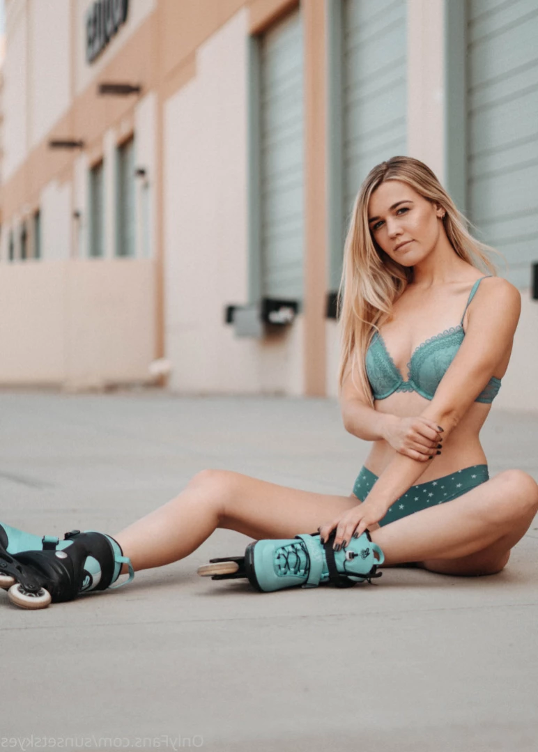 𝓛𝓮𝓰𝓼𝓷𝓛𝓲𝓷𝓰𝓮𝓻𝓲𝓮♡ [ legsnlingerie ] Onlyfans leaked photo 11256927 on Hotleaks.tv