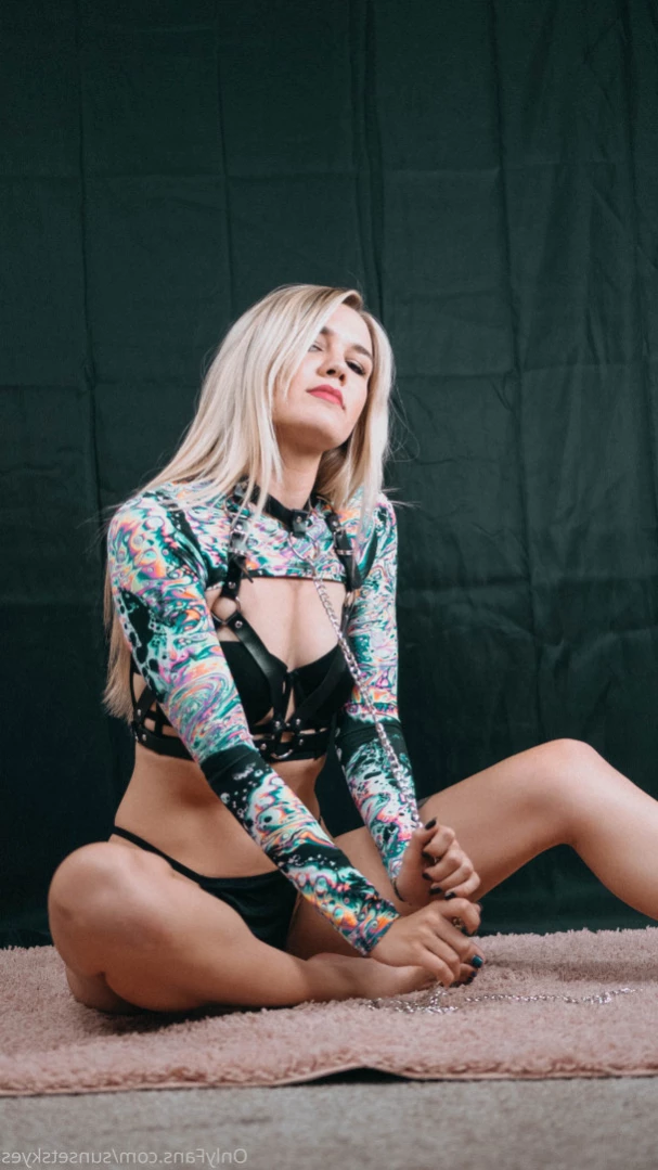𝓛𝓮𝓰𝓼𝓷𝓛𝓲𝓷𝓰𝓮𝓻𝓲𝓮♡ [ legsnlingerie ] Onlyfans leaked photo 11258425 on Hotleaks.tv