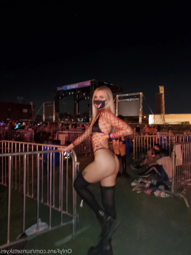 𝓛𝓮𝓰𝓼𝓷𝓛𝓲𝓷𝓰𝓮𝓻𝓲𝓮♡ [ legsnlingerie ] Onlyfans leaked photo 13268892 on Hotleaks.tv