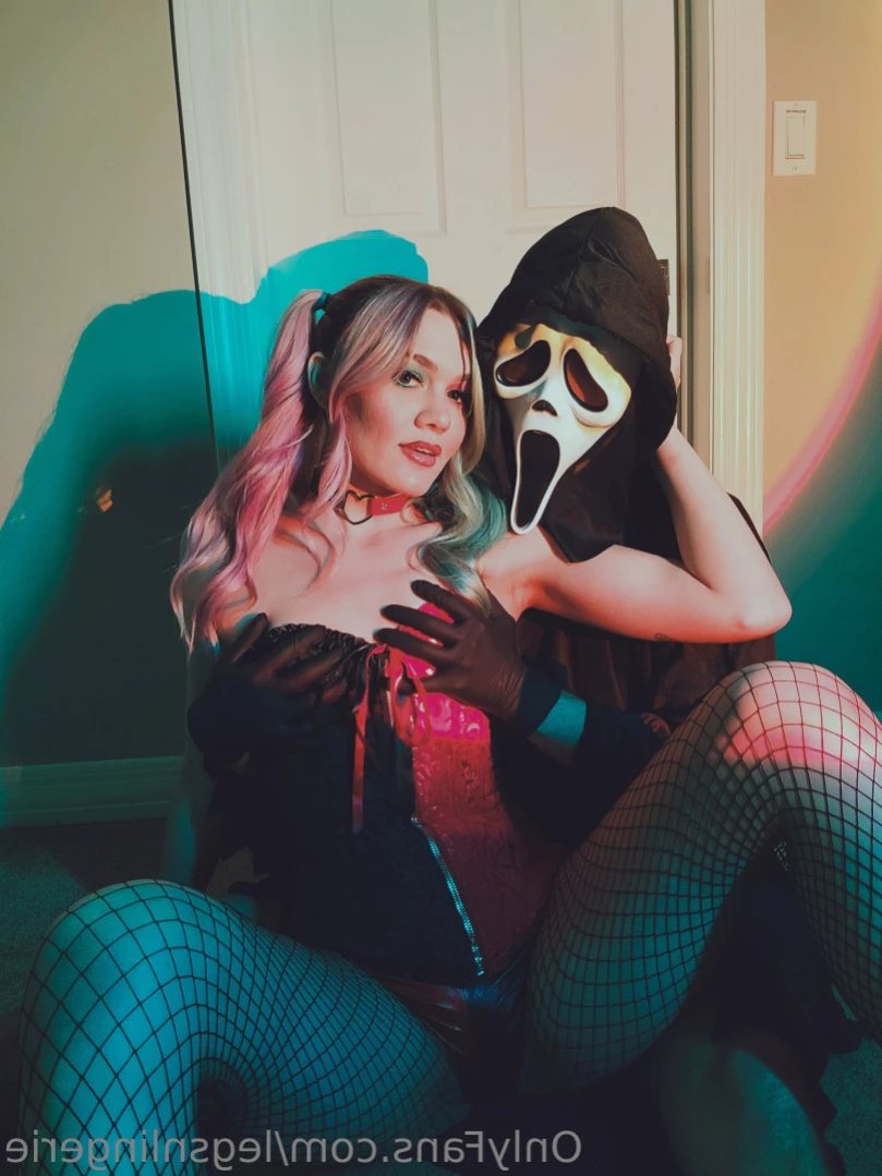 𝓛𝓮𝓰𝓼𝓷𝓛𝓲𝓷𝓰𝓮𝓻𝓲𝓮♡ [ legsnlingerie ] Onlyfans leaked photo 15185774 on Hotleaks.tv