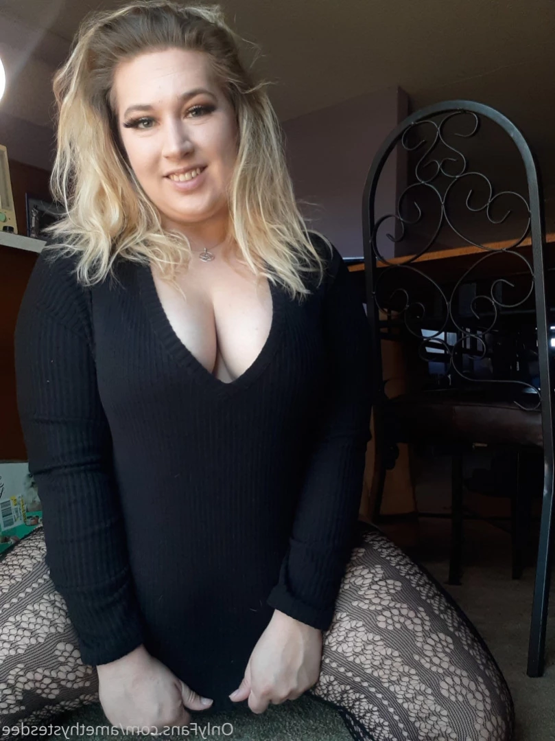 LactatingLena [ lenaamethystesdee ] Onlyfans leaked photo 15829545 on Hotleaks.tv