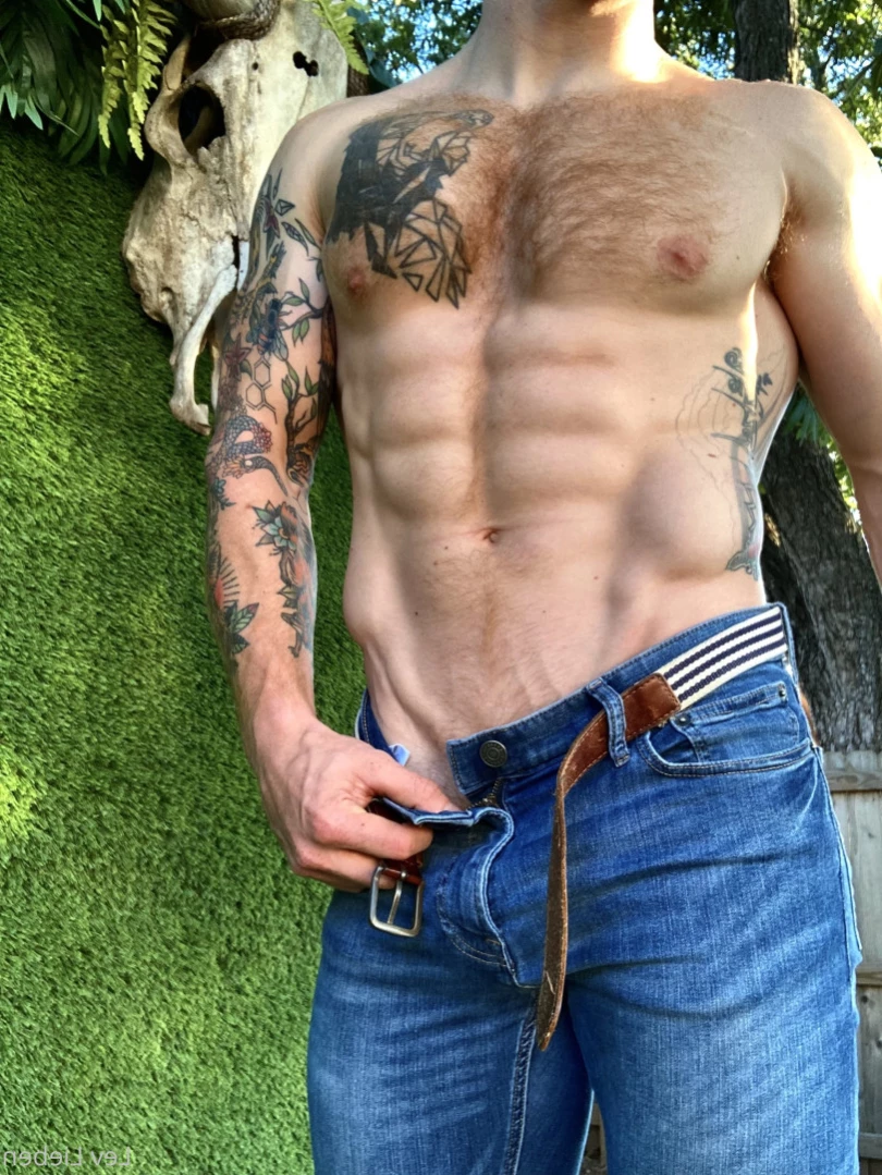 Lev Lieben [ levlieben ] Onlyfans leaked photo 14525336 on Hotleaks.tv