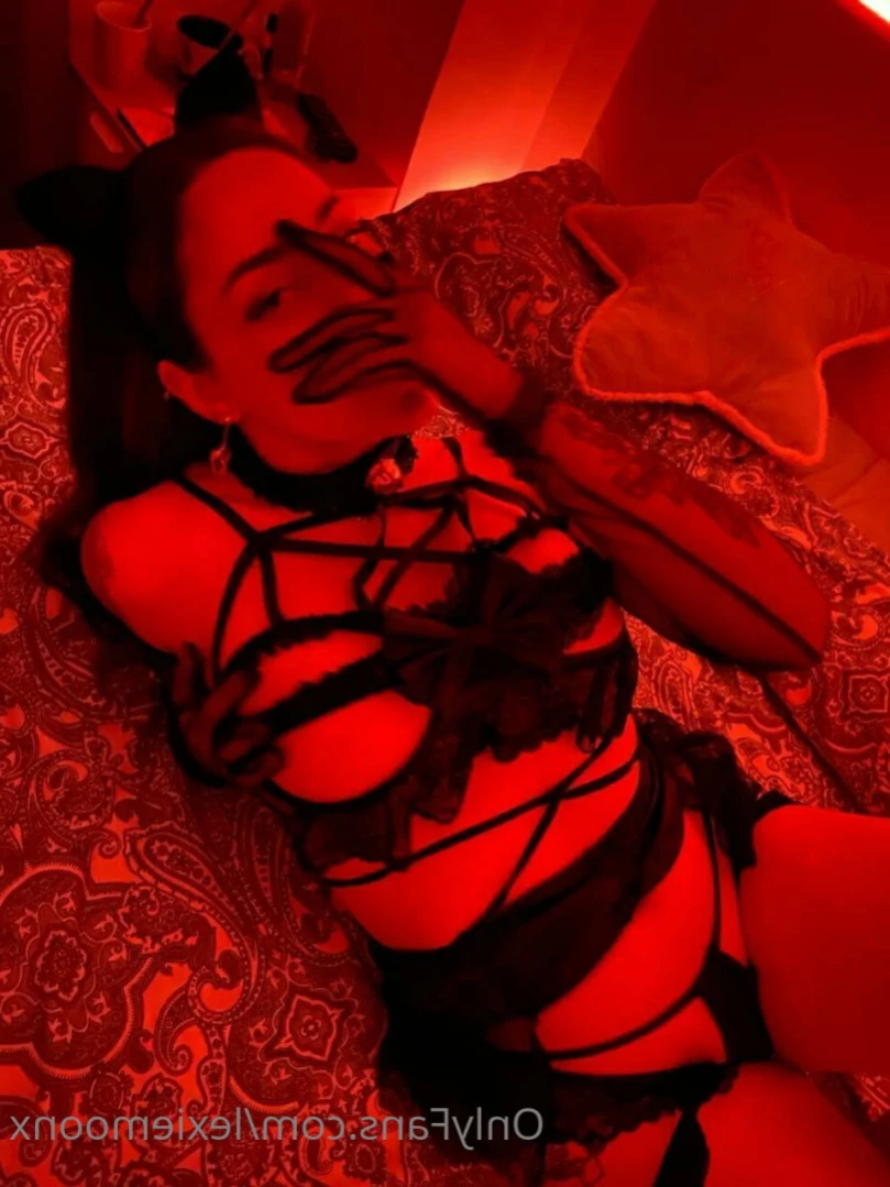 Lexie Moon [ lexiemoonx ] Onlyfans leaked photo 11261326 on Hotleaks.tv