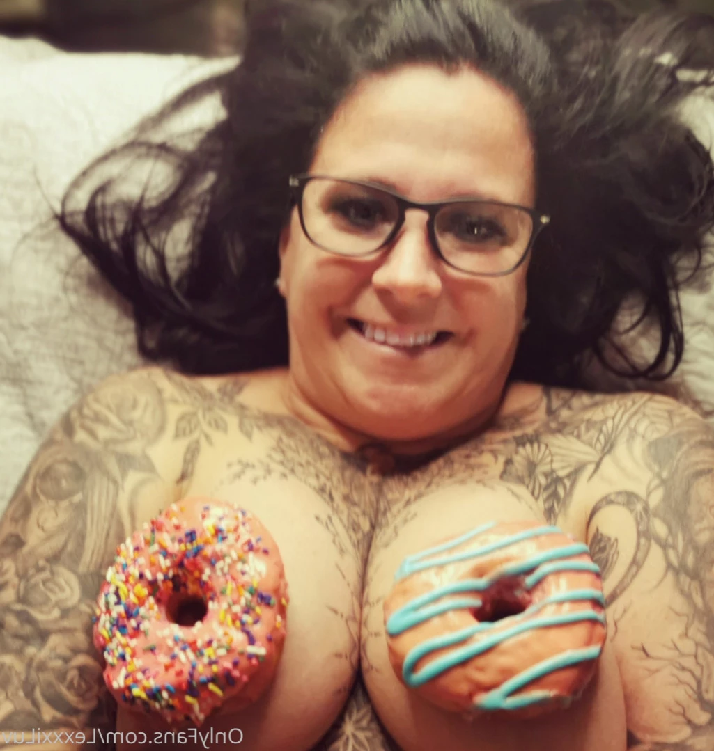 Lexxxi Luv - Naughty HotWife [ lexxxiluv ] Onlyfans leaked photo 15937094 on Hotleaks.tv