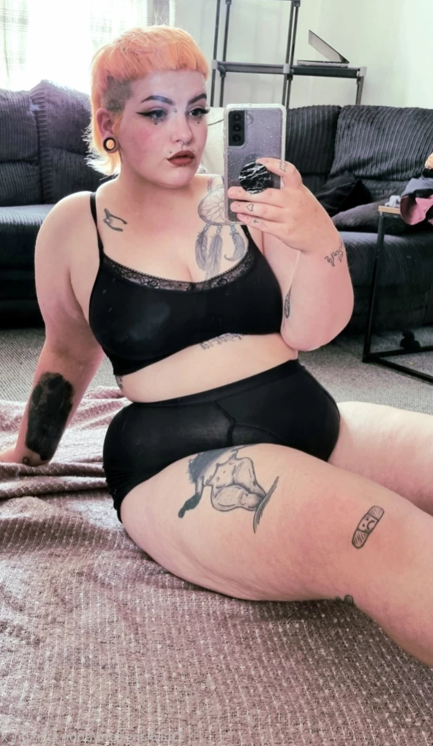 LittleMoth [ little.m0th ] Onlyfans leaked photo 14948914 on Hotleaks.tv
