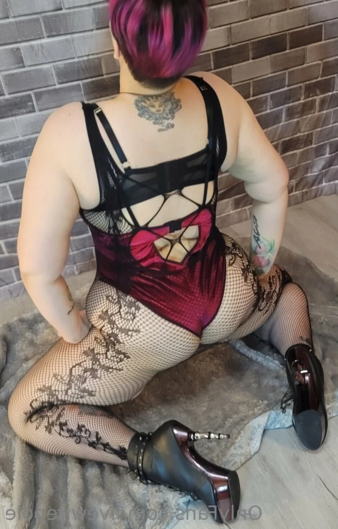 Live Wire [ livewirepole ] Onlyfans leaked photo 11237773 on Hotleaks.tv