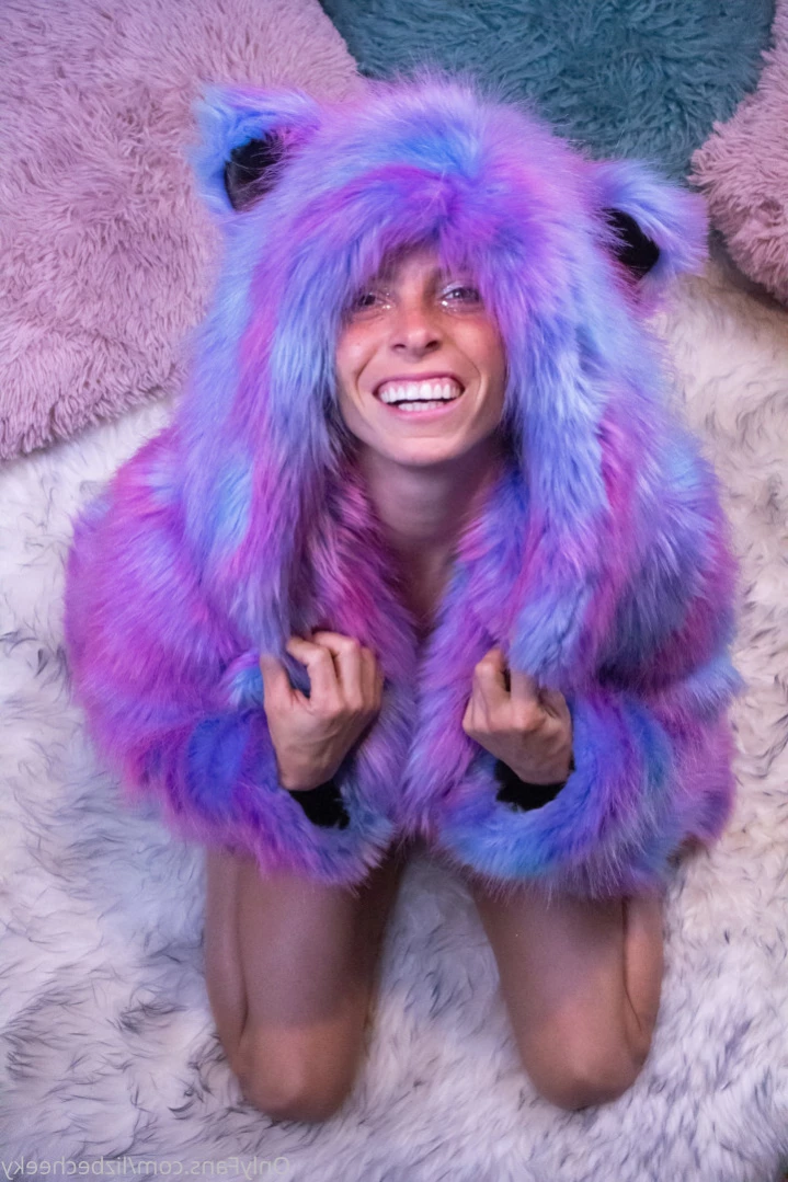Liz RAWR [ lizbecheeky ] Onlyfans leaked photo 11237726 on Hotleaks.tv