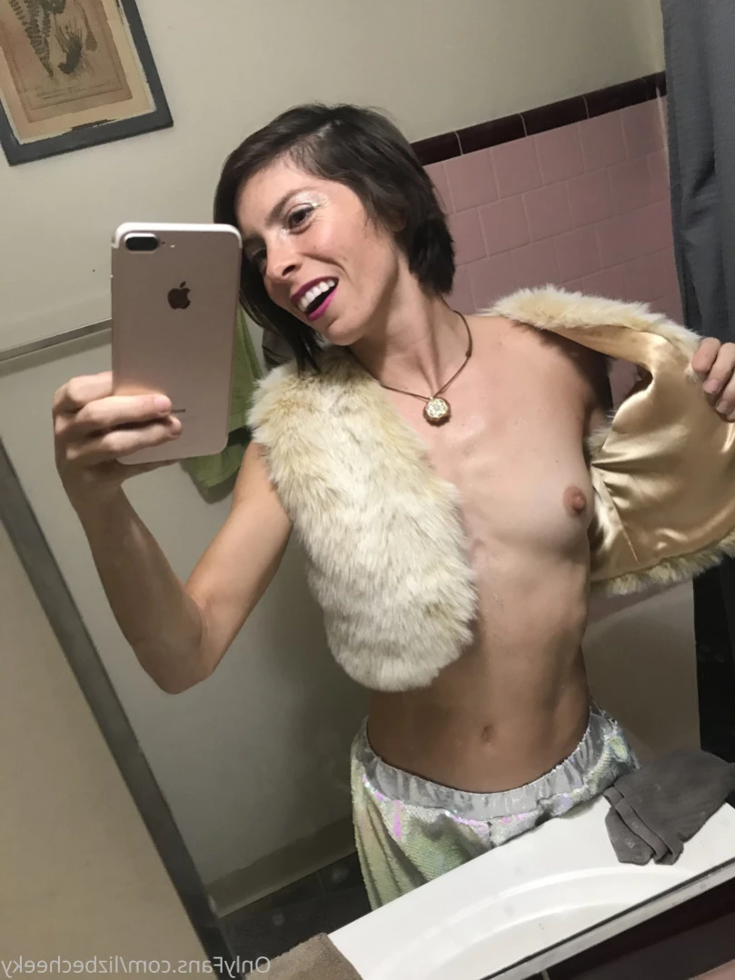 Liz RAWR [ lizbecheeky ] Onlyfans leaked photo 11240905 on Hotleaks.tv