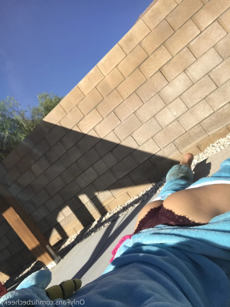 Liz RAWR [ lizbecheeky ] Onlyfans leaked photo 12400924 on Hotleaks.tv