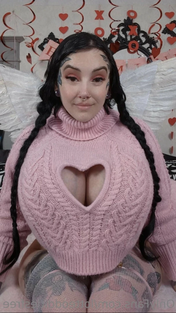 Charlotte [ lotteodditiesfree ] Onlyfans leaked photo 15196111 on Hotleaks.tv