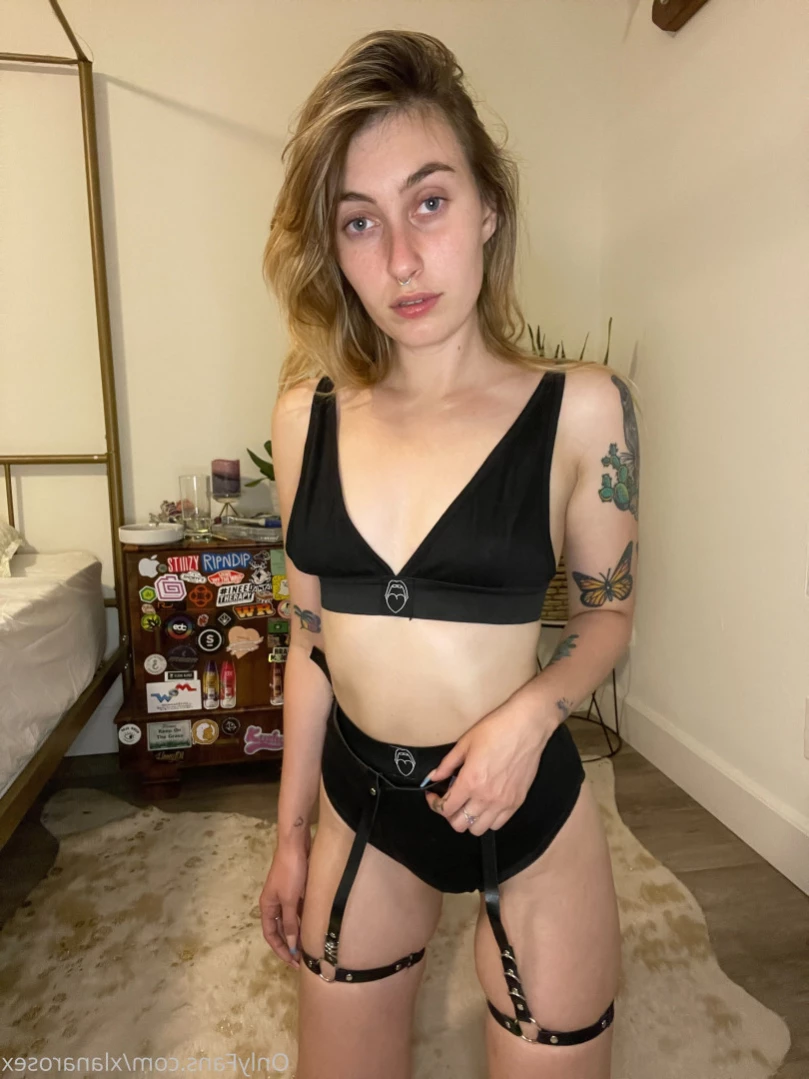 London ✨🦋🖤 [ lovelondon.xoxo ] Onlyfans leaked photo 10969064 on Hotleaks.tv