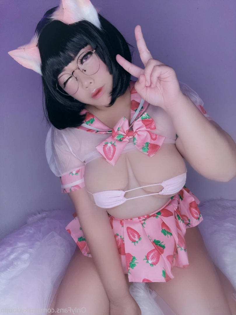 THICC ASIAN EMO GF🖤💦 [ milkydoujin ] Onlyfans leaked photo 14135528 on Hotleaks.tv