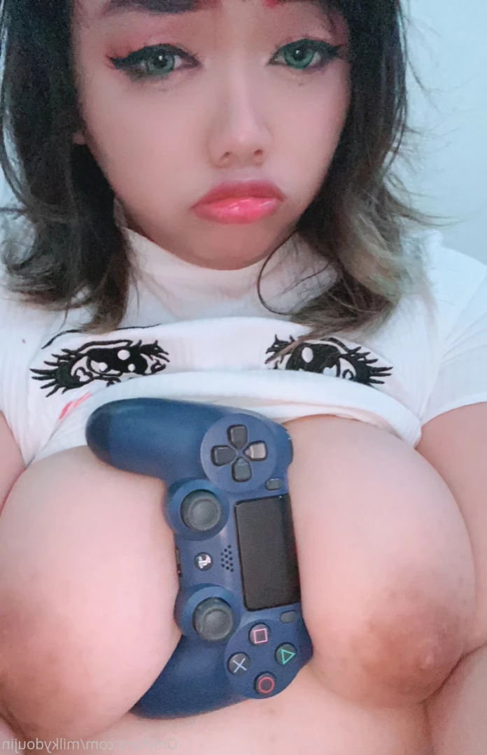 THICC ASIAN EMO GF🖤💦 [ milkydoujin ] Onlyfans leaked photo 14350043 on Hotleaks.tv