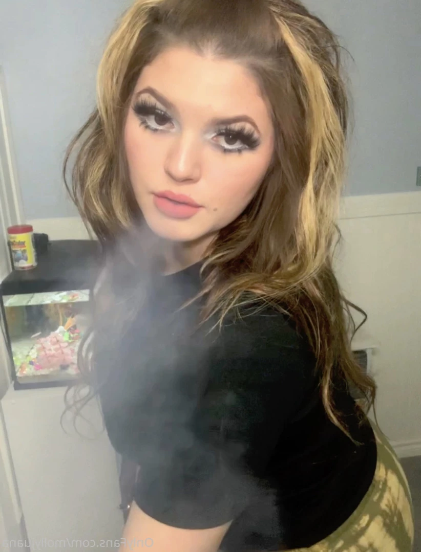 molly [ mollyjuana ] Onlyfans leaked photo 11158083 on Hotleaks.tv