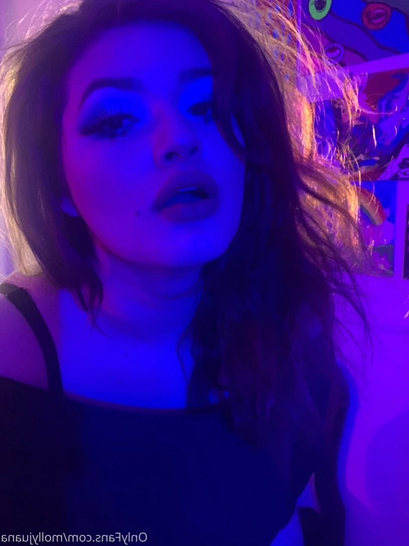 molly [ mollyjuana ] Onlyfans leaked photo 11158165 on Hotleaks.tv