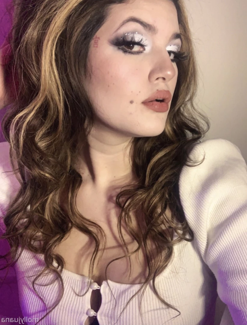 molly [ mollyjuana ] Onlyfans leaked photo 12401395 on Hotleaks.tv