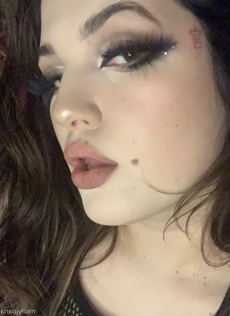 molly [ mollyjuana ] Onlyfans leaked photo 15770144 on Hotleaks.tv