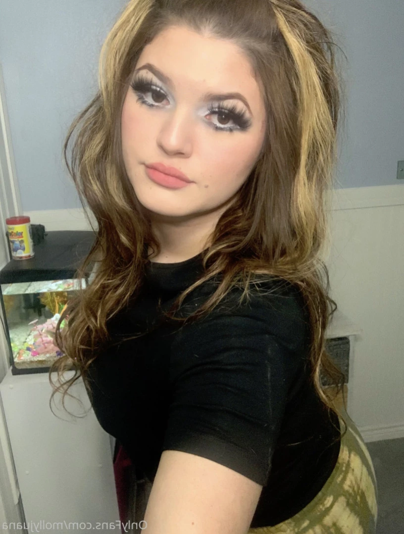 molly [ mollyjuana ] Onlyfans leaked photo 15974628 on Hotleaks.tv