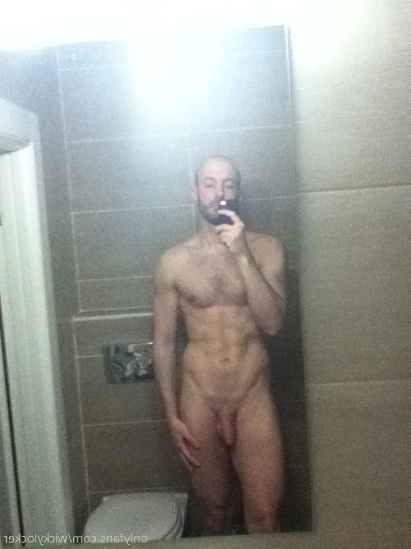 NakedGamer [ nakedgamervip ] Onlyfans leaked photo 11283142 on Hotleaks.tv