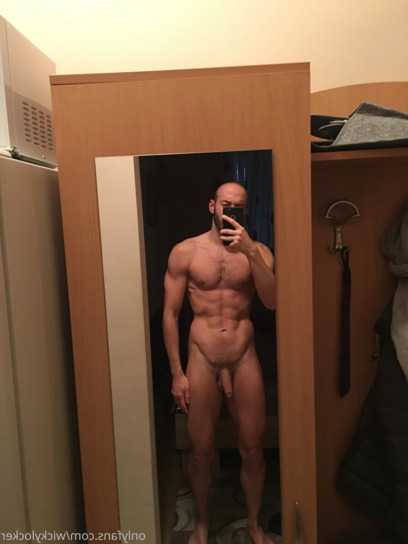 NakedGamer [ nakedgamervip ] Onlyfans leaked photo 11283203 on Hotleaks.tv