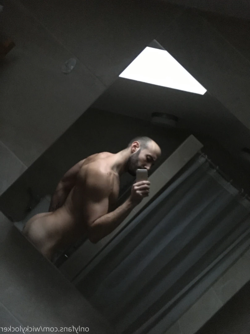 NakedGamer [ nakedgamervip ] Onlyfans leaked photo 11283278 on Hotleaks.tv